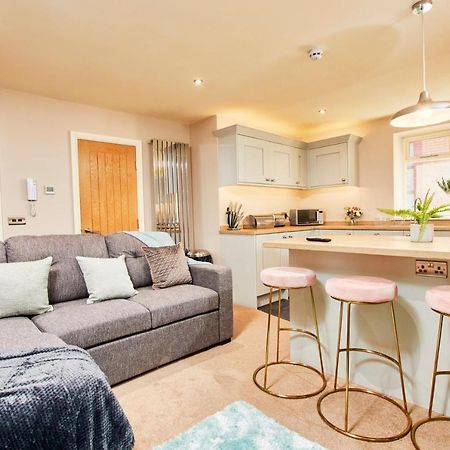The Stunning Central Harrogate Abode - Sleeps 6 Экстерьер фото