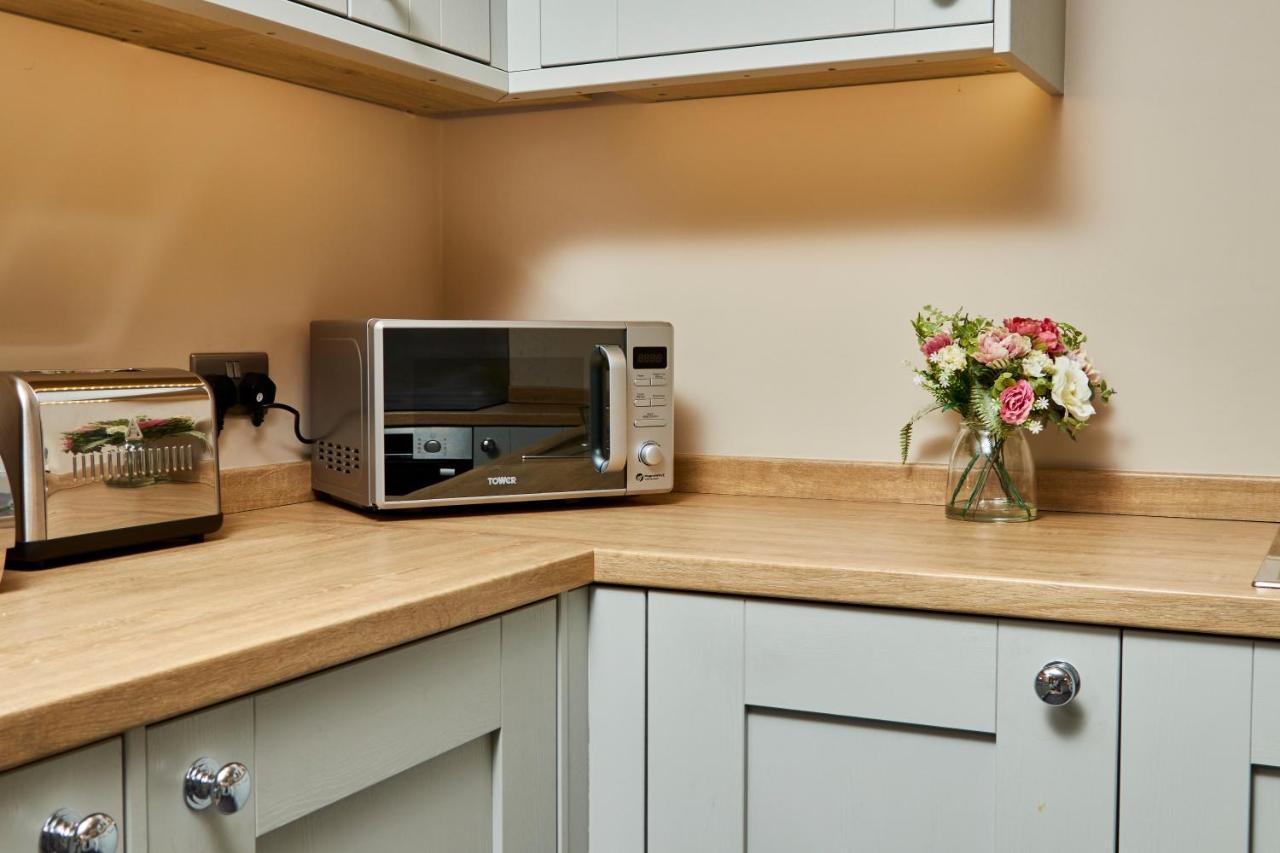 The Stunning Central Harrogate Abode - Sleeps 6 Экстерьер фото